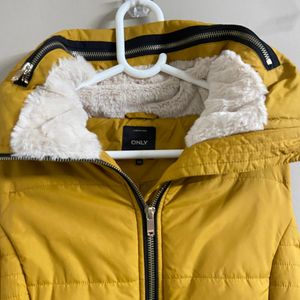 Warm yellow short sleeved jacket