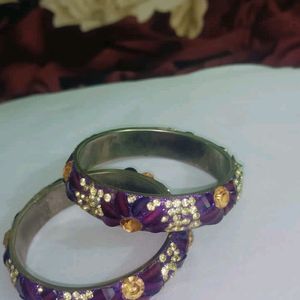 Beautiful Purple Kundan Bangle Set