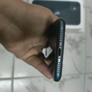 iPhone 11 (Black)