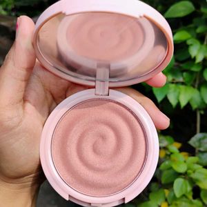 MYGLAMM rose Highligher