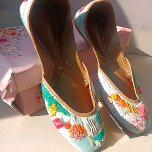 Anouk By Myntra Embellished Juttis