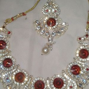 Red N Whites Pearl Necklace