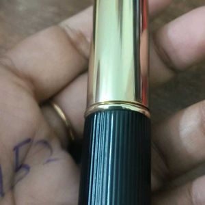 Giordani Gold Iconic Matte Lipstick SPF 15