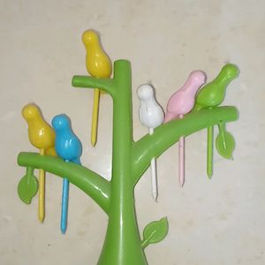 Parrots Tree