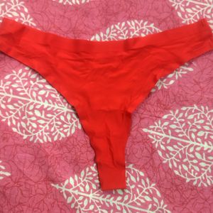 Red Semaless Thong