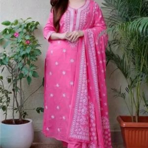 beautiful chicken curry kurti pant Dupatta set