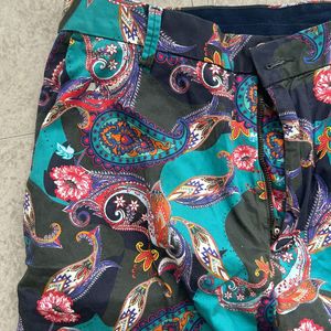 FLORAL RARE RABBIT Shorts