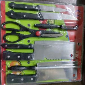 New Unused Knifes Set