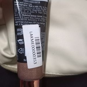 Lakme Absolute Liquid Highlighter