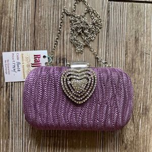 💜BEAUTIFUL PURPLE CLUTCH 💜