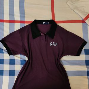 GAP Cropped Wine Tshirt