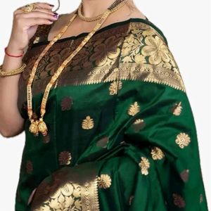 Women Paithani Silk Blend Saree With Blouse
