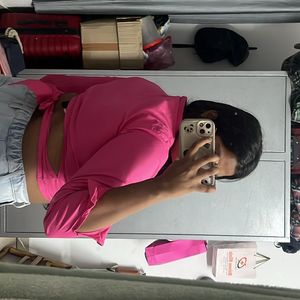 pink cropped shirt