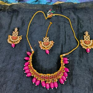 Pink Colour Kundan Necklace Set