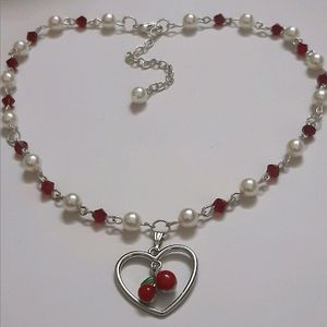 Elegant Cherry Pearl Necklace