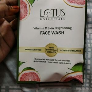 Skincare Kit Or Lotus Facewash Combo..