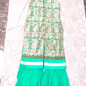 Straight Line Designer Kurti With Pant