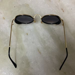 ROUND SUNGLASSES