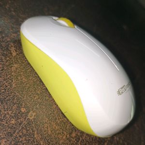Wireless Mouse With Adaptor New Condition
