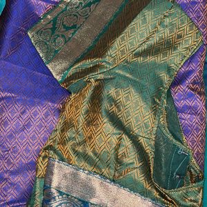 4Huge  Wedding Wear Saree Combo With Blaouse