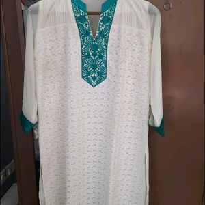 Beautiful Handwork Kurti