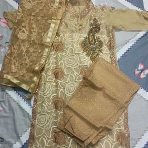 Women Golden Kurta Set With Dupatta