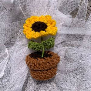 Sunflower pot