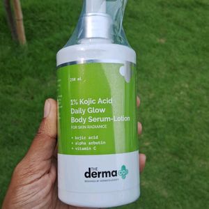 The Derma Co Combo Body Wash, Lotion And Soap