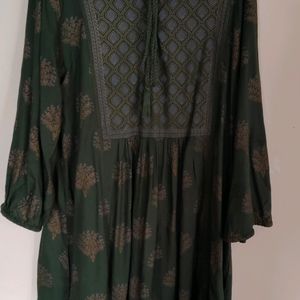Max Ethic Motif Gold Printed Green Tunic/Topic
