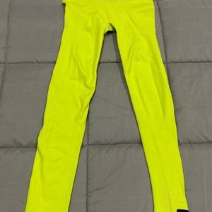 ADIDASSolid Women Yellow Tights