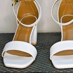 Women White Block Heel Strappy Buckle  Sandal