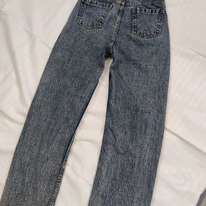 Women Straight Leg Jean