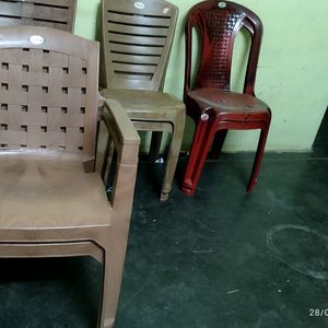 Plastic Chairs (New)