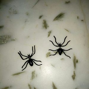 Spider earring