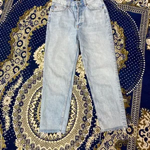 H&M Mom Fit Denim