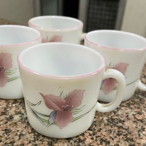 Set Of 4 Cups ( Microwave Safe)