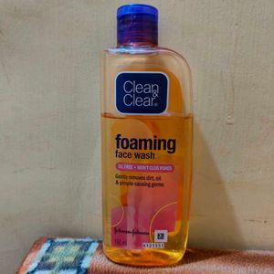 Clean & Clear Face Wash