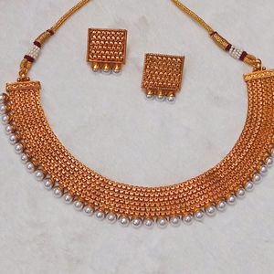 Golden Choker Necklace Set