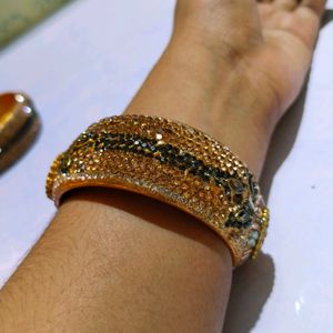 MULTI COLOUR BANGLES (kangan)