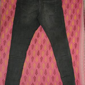 I'm Selling A Skinny Charcoal Color Jeans