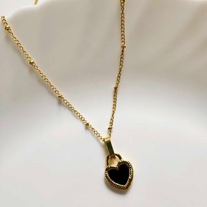 New Double Side Black White Heart korean Necklace