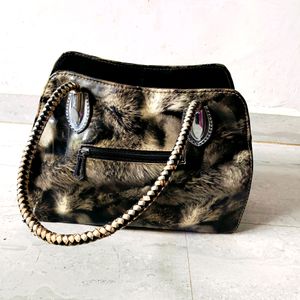 Black And White Hand Bag