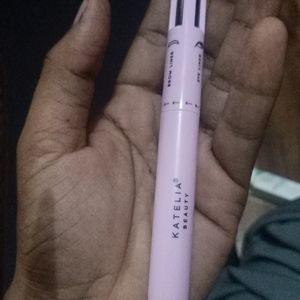 Touch Up 4-in-1 Makeup Pen