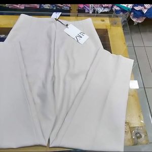 Zara Beige High Waisted Paints Size 27-28