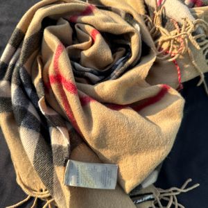 Burberry Authentic Shawl