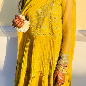 Yellow Short Kurti With Pleated Ghrara Dupatta