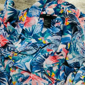 H&M Tropical Floral Print Sleeveless Shirt