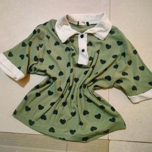 Heart Printed Collar T Shirt 💚