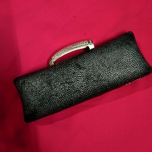 Black Clutch 💗