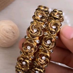 Golden Rose Type 3d Layered Bangles